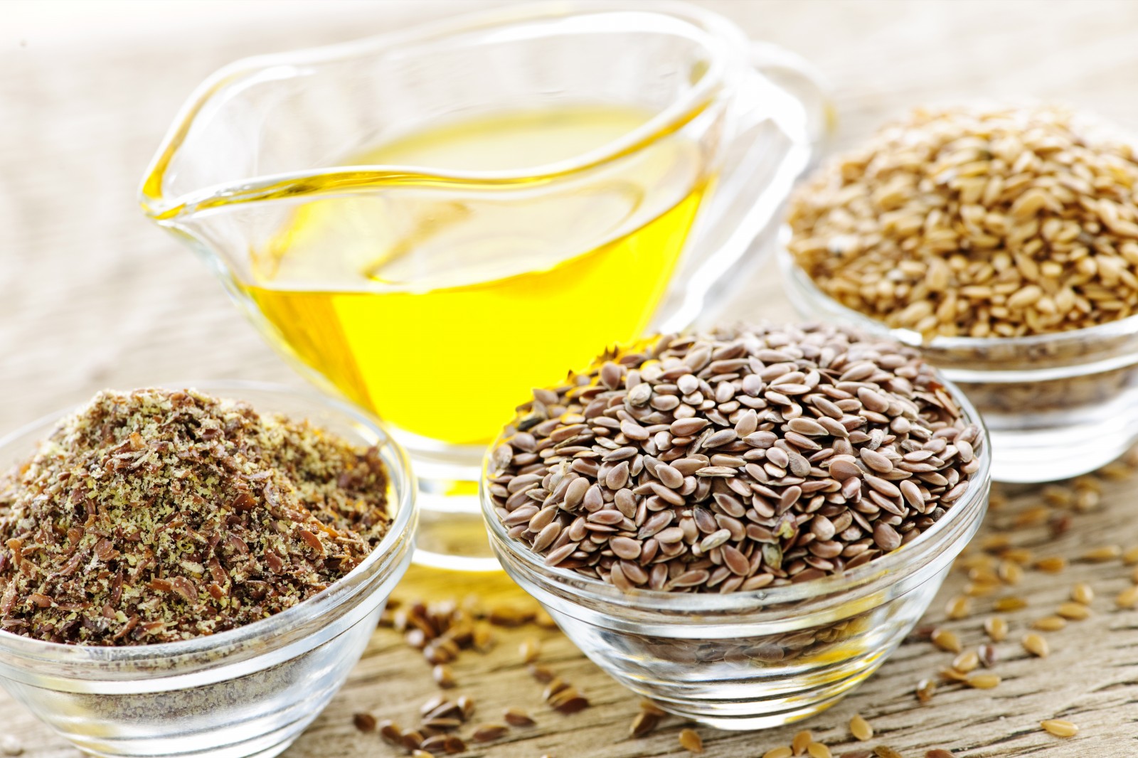 Flax-seeds-and-linseed-oil