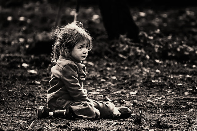 [تصویر:  child-crying-sad-sorry-upset-depressed-alone.jpg]